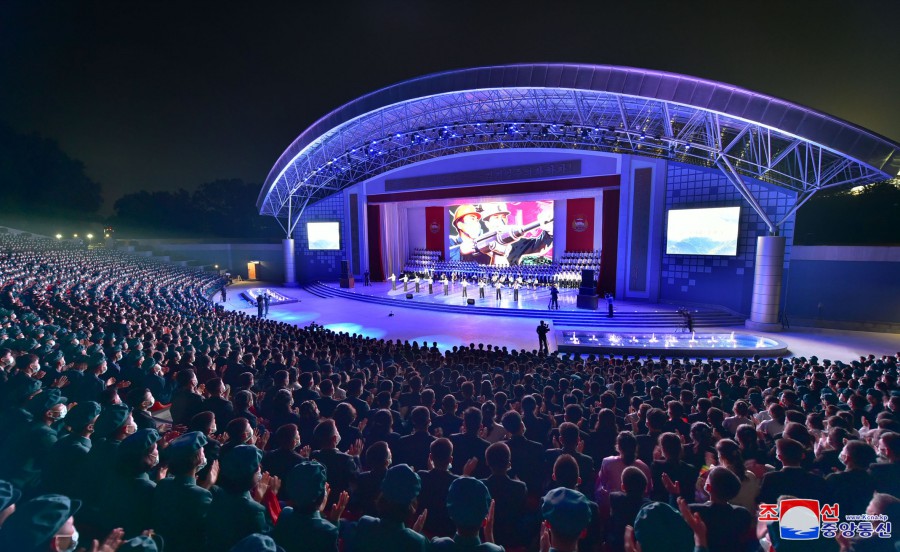 3-애국청년의 위용떨치리